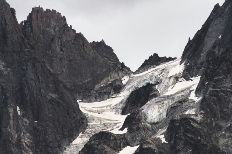 Três alpinistas italianos que estavam desaparecidos no Mont Blanc há três dias foram encontrados sem vida nesta sexta-feira - AFP